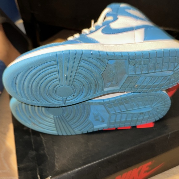 RETRO JORDAN 1 UNC 2015 RELEASE - Picture 4 of 5